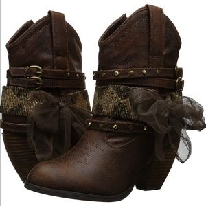 Buckle Legacy Booties